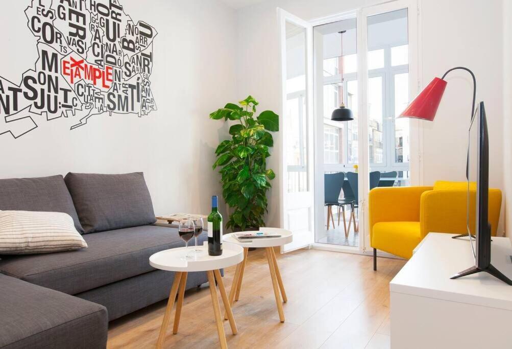 Beautiful 4Bd 4Ba Apartment In Eixample District Barcelona Exterior foto